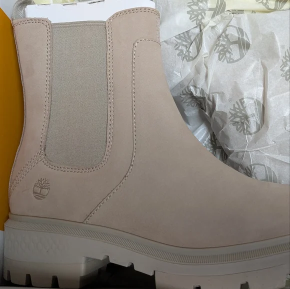 Timberland Women's Tan Chelsea Boots - Picture 1 of 6